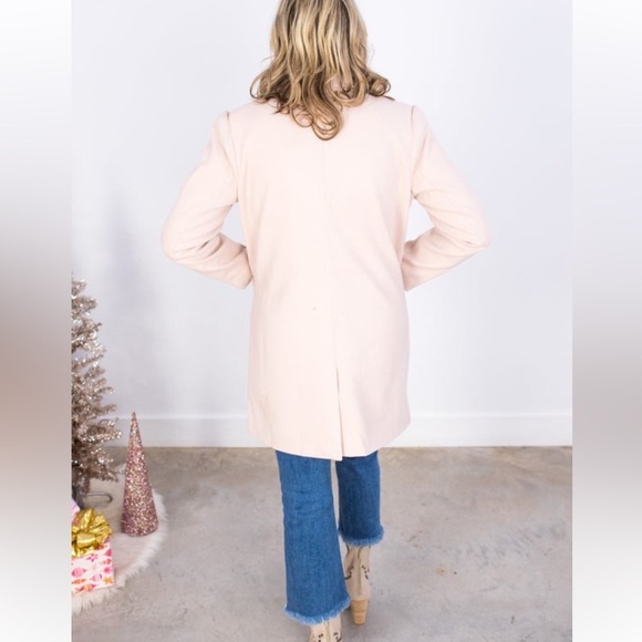 Classy Beige Coat Andree by Unit NWT - Picture 5 of 13